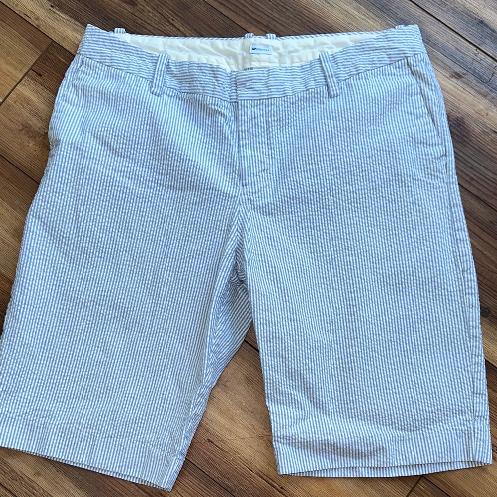 GAP White and Light Blue Seersucker Shorts